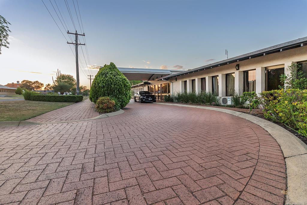 Banksia Motel Collie Екстер'єр фото